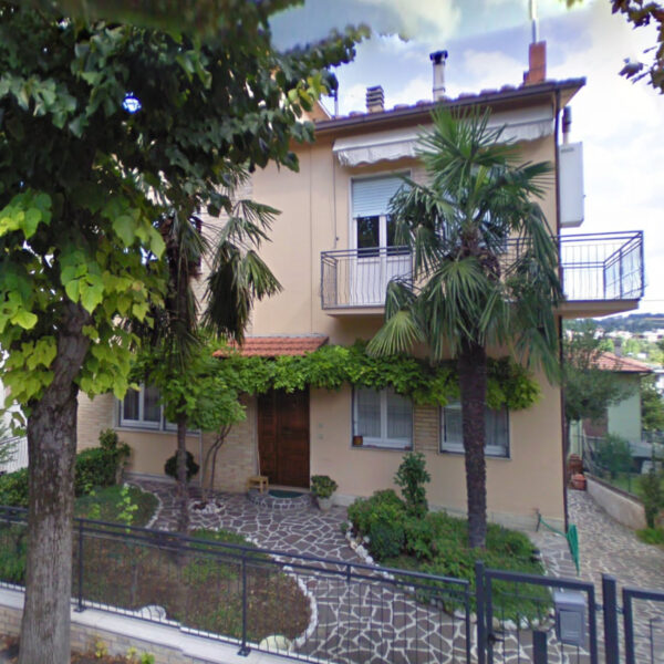 San Severino, Via San Michele 13-15